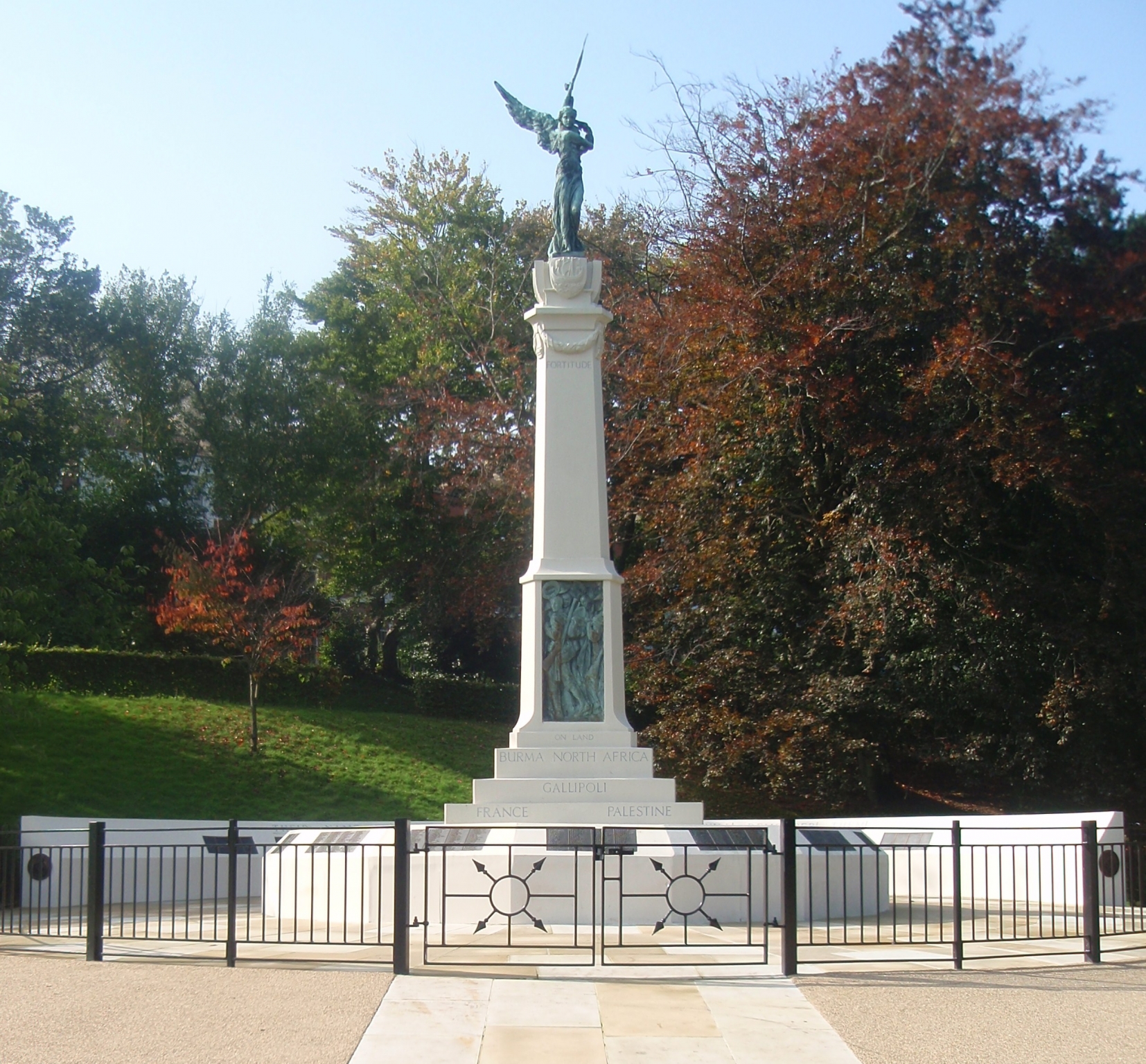 HASTINGS AND ST LEONARDS - War Memorials Online