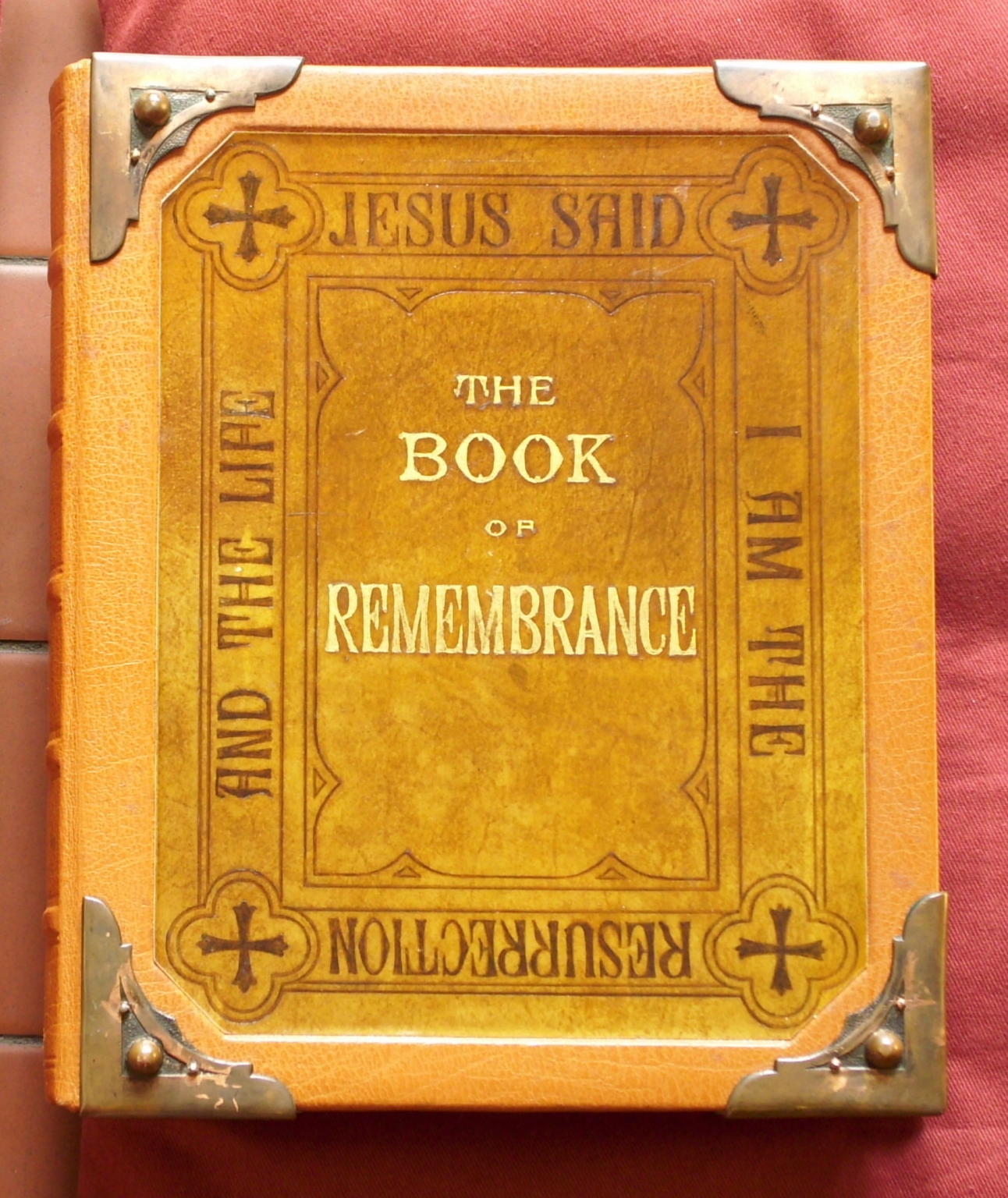 WW1 Book of Remembrance - War Memorials Online