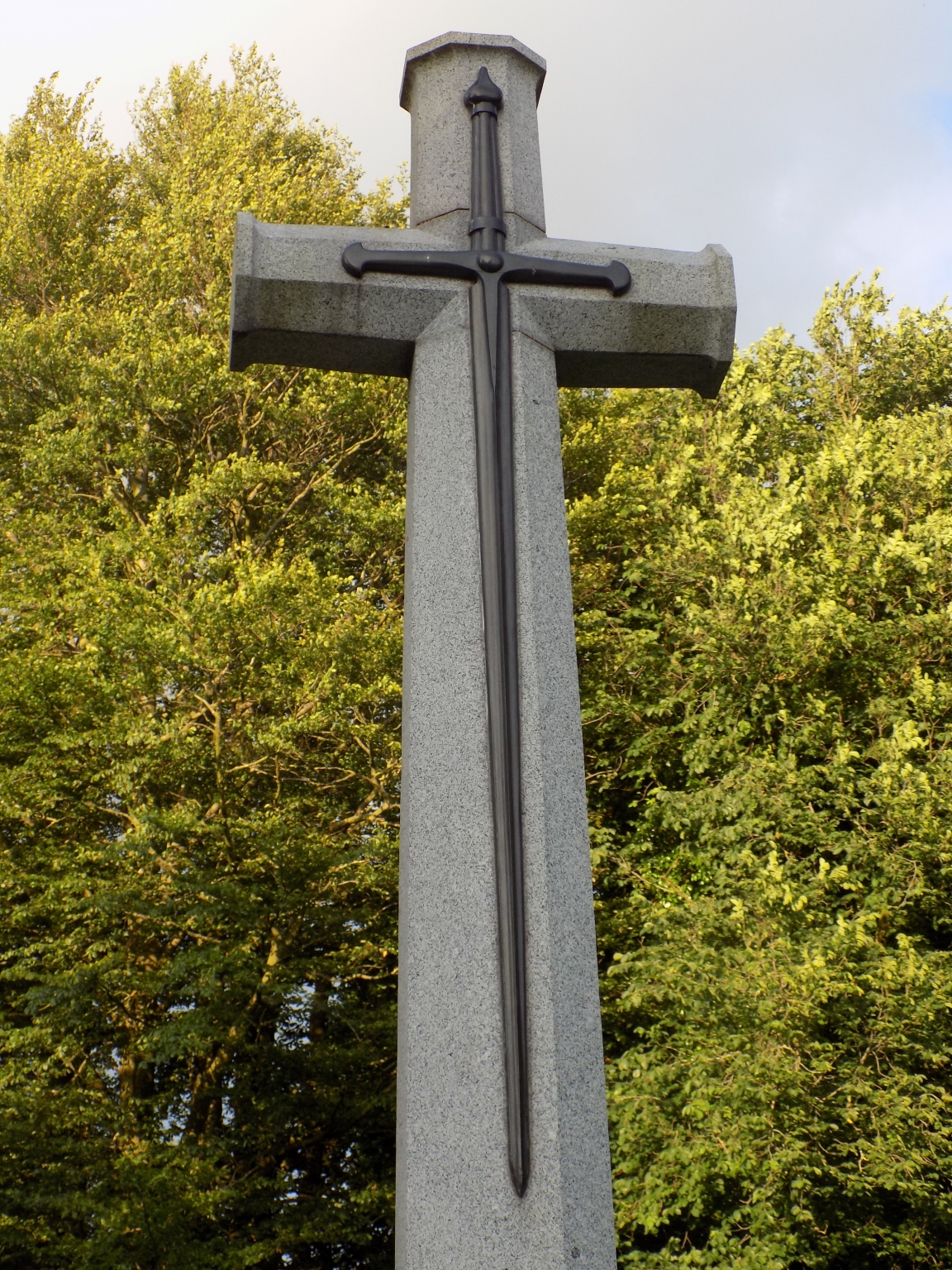 Cathcart Cross of Sacrifice - War Memorials Online