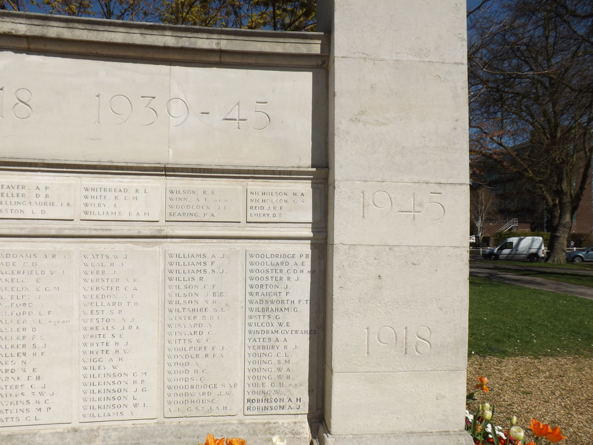 Ealing Memorial Gates War Memorials Online