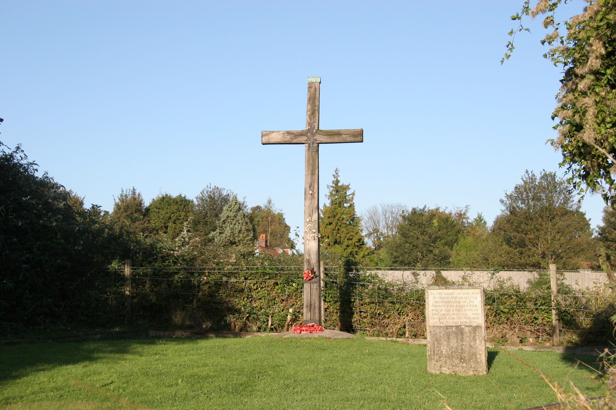 Wayside Cross - War Memorials Online