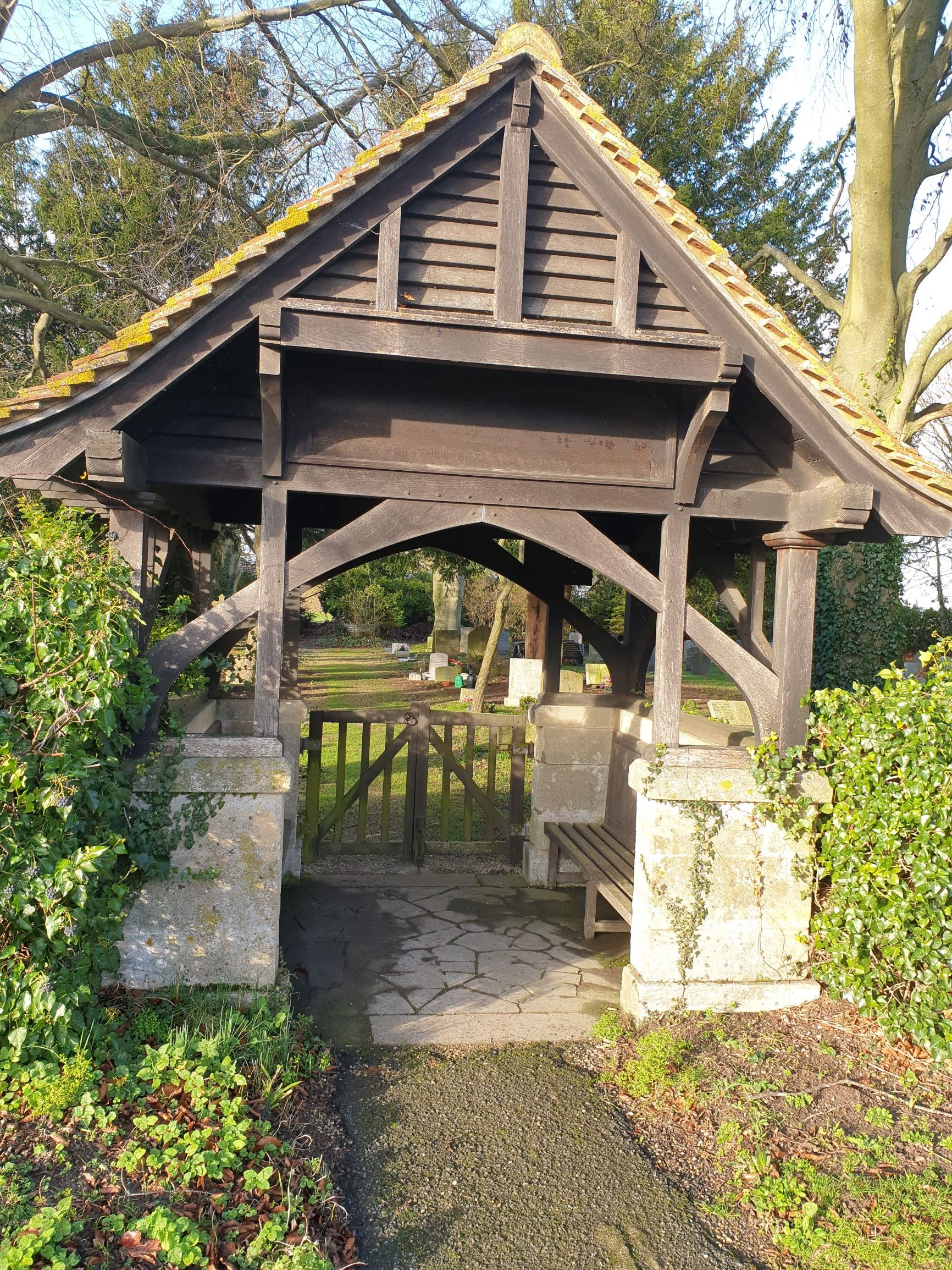 Blewbury Lychgate WWI - War Memorials Online