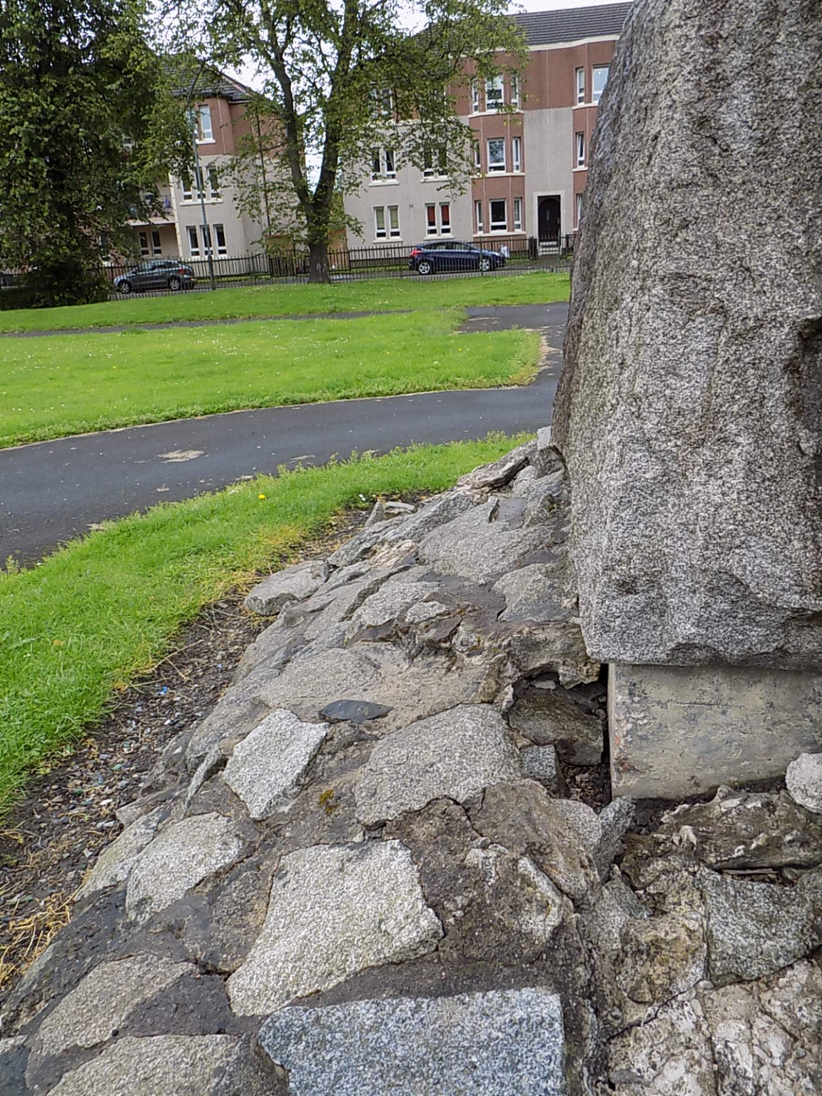 Yoker War Memorial - War Memorials Online